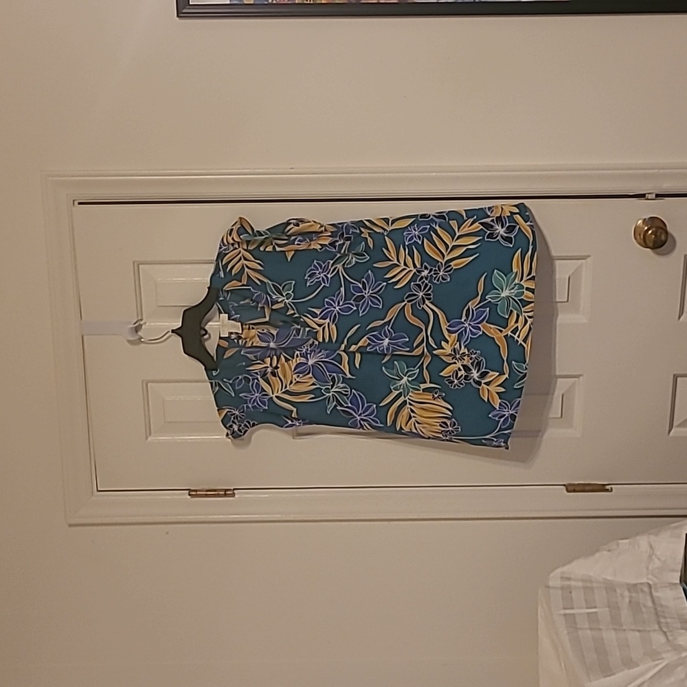 Women's blouse, size M